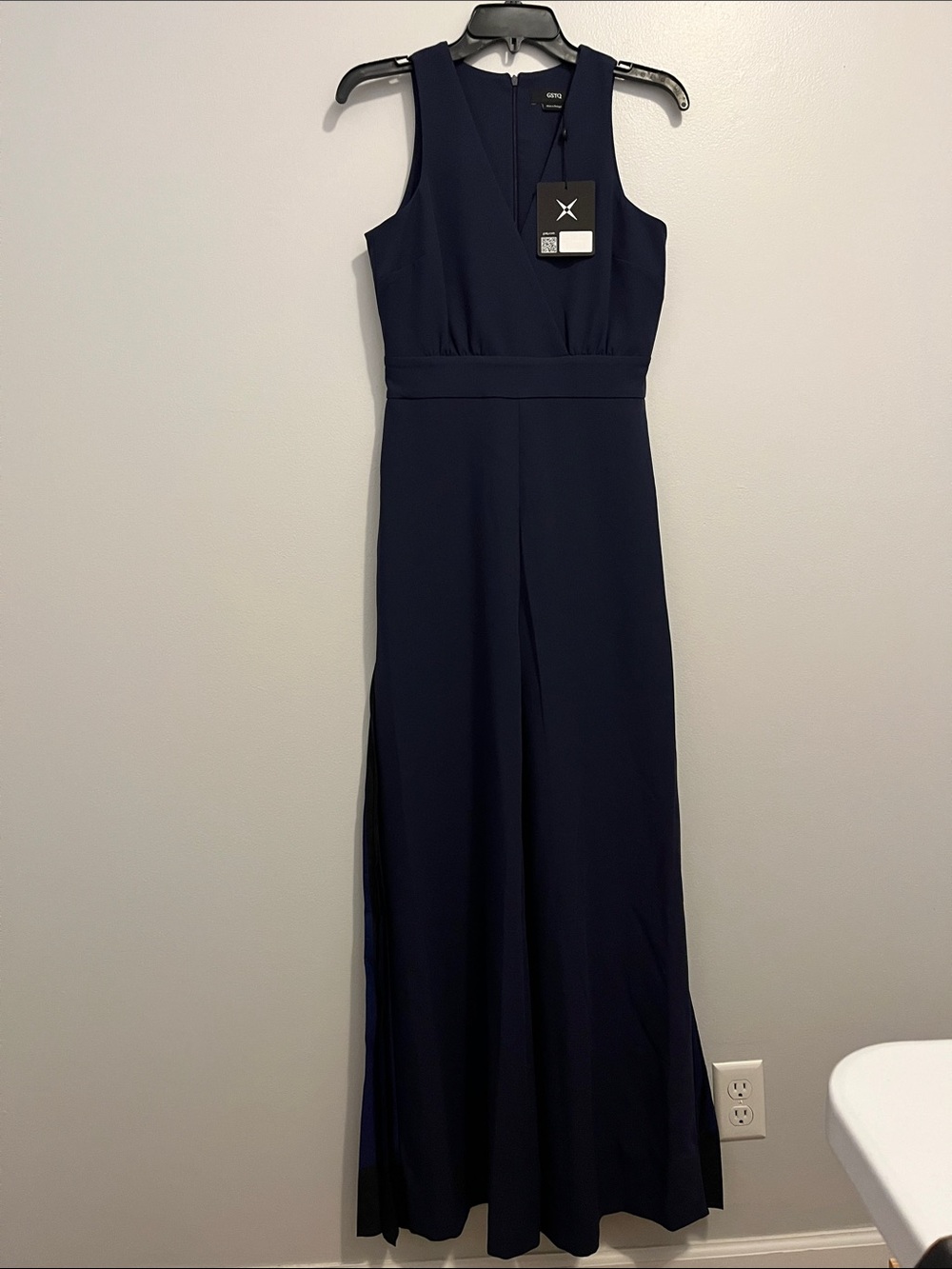 Sleeveless Navy Wide-Leg Jumpsuit by GSTQ Brand